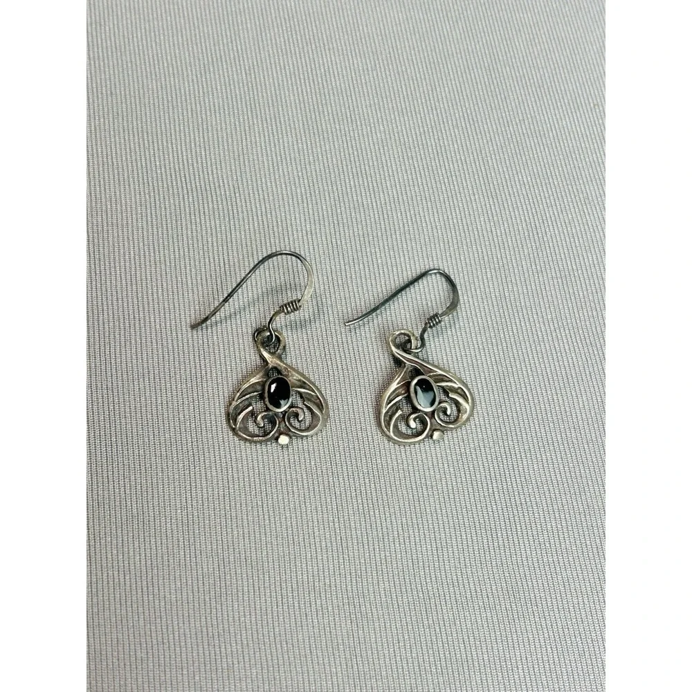 Sterling‎ Silver Pair Of Dangle Earrings .925